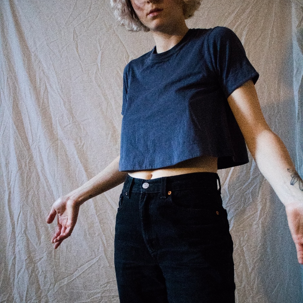 Wilfred Free Navy Crop Top